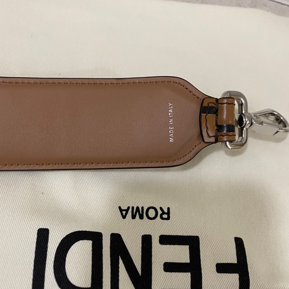 Fendi long guitar strap leather logo monogram new - Picture 4 of 4